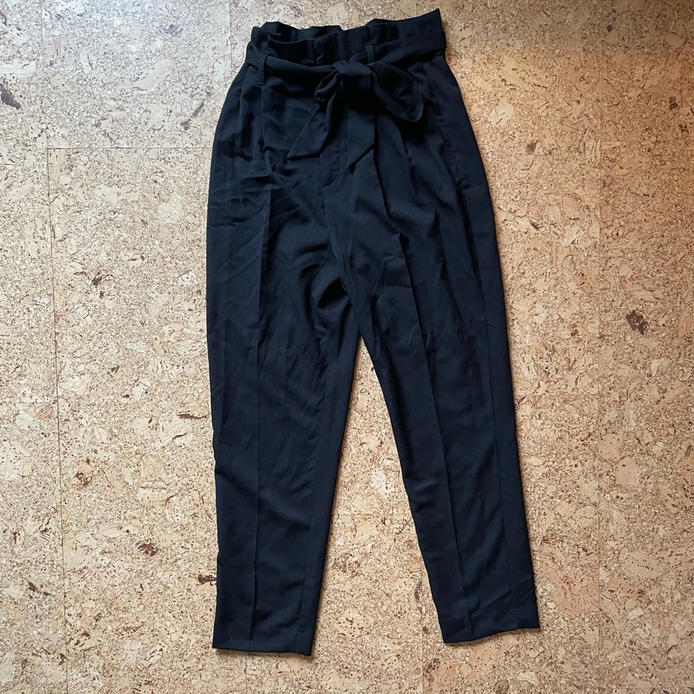 H&M Paperbag Black Pant Size 6